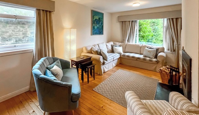 Garden View Cottage - UK50886