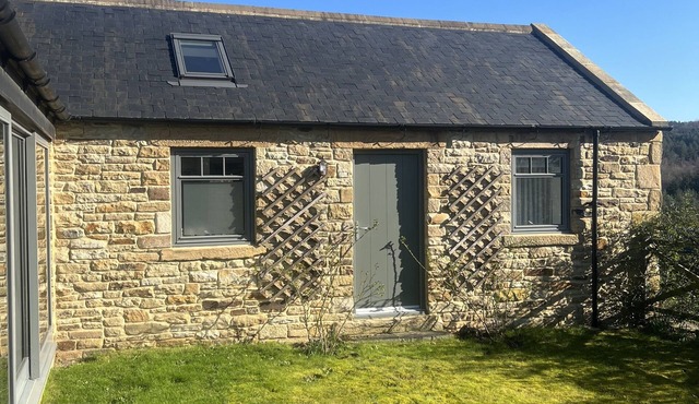 Gardener's Cottage with Stunning Views
