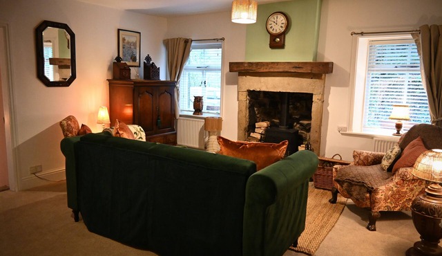 Gardener's Cottage, The Secret Garden - Country retreat on private estate.