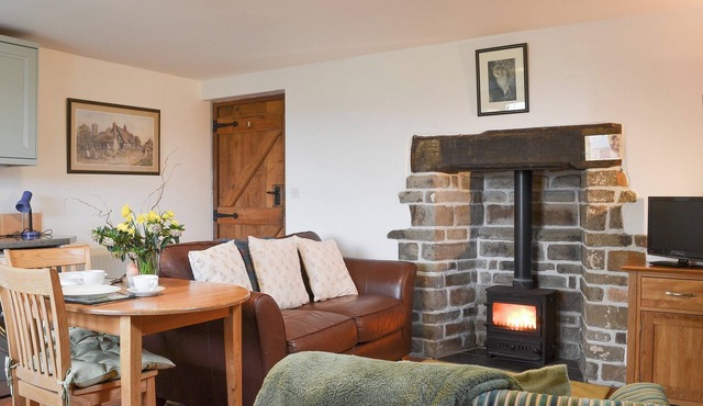 Gardener's Cottage - UKC4299