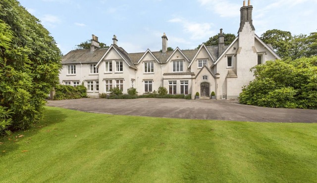 Gardens by the Sea - Eight Bedroom Villa, Sleeps 15