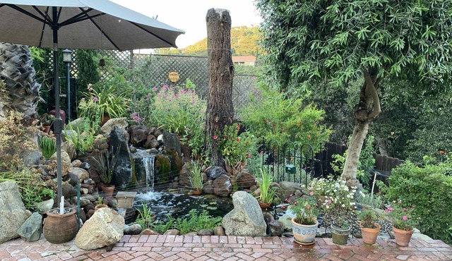 Gardens, water features, nearby wineries close to DT Carmel and Carmel Beach