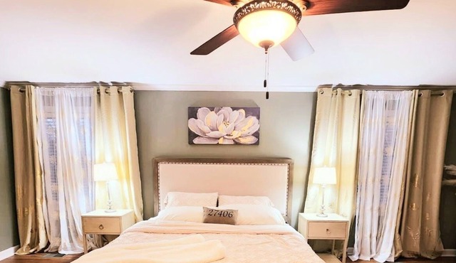 Gardenscape home minutes to Greensboro Coliseum & High Point Furniture Market