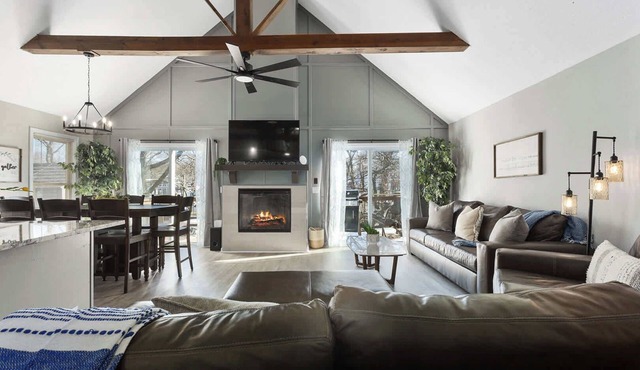 Gardner Lake Getaway: House with Dock & Lake