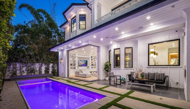 Gardner Modern - Exquisite Modern Villa with Pool & Theater in Beverly Grove