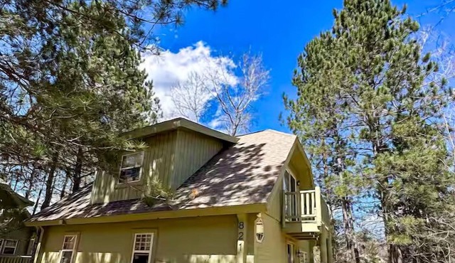 Garland Golf Cottage on Fountains Hole 10