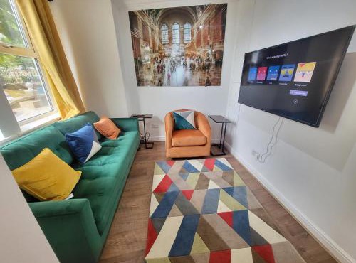 Garland Grangewood Central House, London