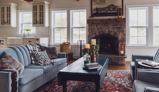 GARLAND HOUSE IN DOWNTOWN HISTORIC TRINITY NL ~ Luxury Vacation Home