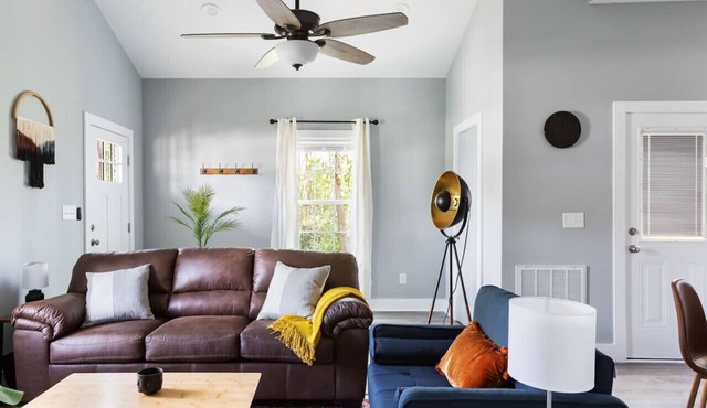 Garner Getaway - Newly Renovated 3Br/2Ba
