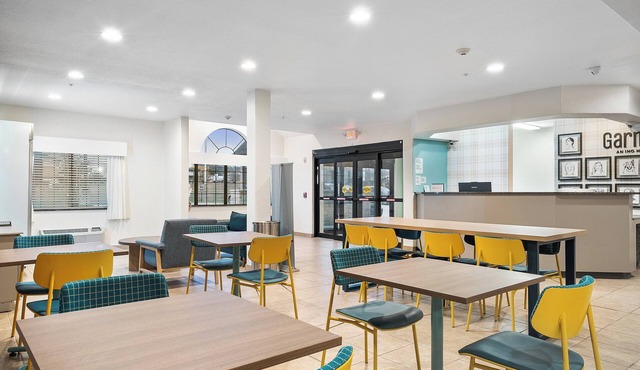 Garner Hotel Gonzales by IHG