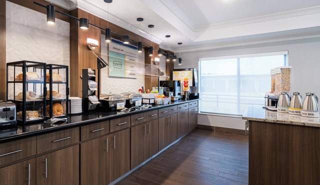 Garner Hotel Longview South by IHG