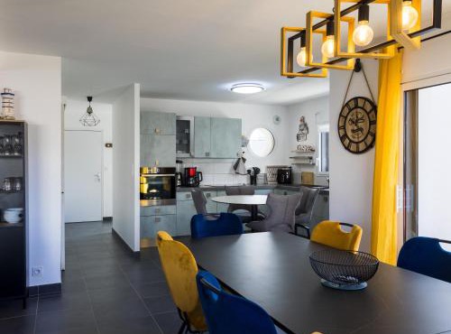 Garogwen by Madame est Servie