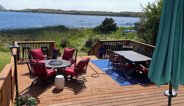Garrison Lakefront house in beautiful Port Orford OregonnRequires 30 -day min!
