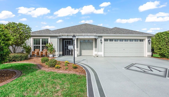 GAS GOLF CART WALK TO THE POOL BEAUTIFUL HOME IN FENNEY THE VILLAGES FL