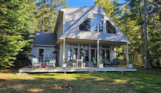 Gase Cottage - Charming, Cabin w/Amazing Sunsets!