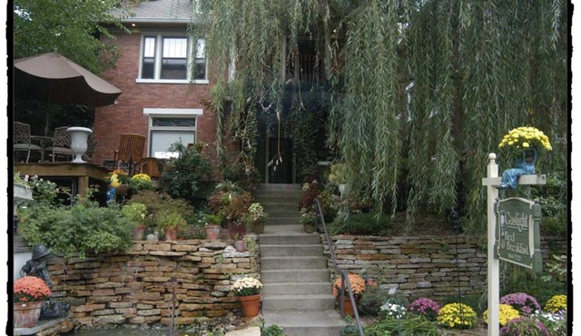 Gaslight Bed & Breakfast