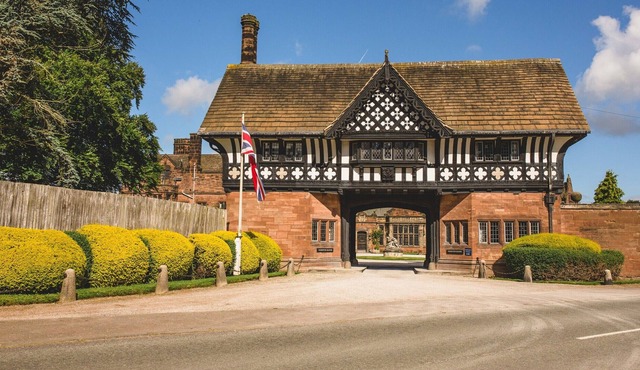 Gate House Cottage including Hot Tub
