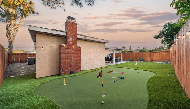 Gate Yard, Garage, 4-Bed, Golf, Mira Mesa