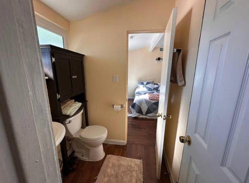 Gated 1bed 1bth house