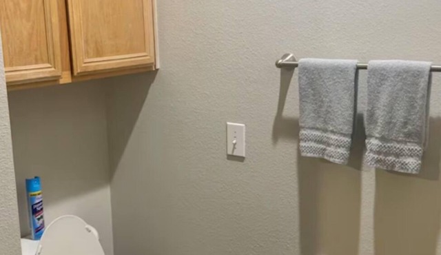 Gated 2bed in Cozy stylish Unit just a 2 min walk from the Galleria Mall