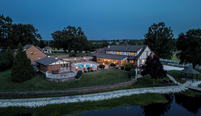 Gated 35-Acre De Soto Estate: Pool, Lake & Patio!