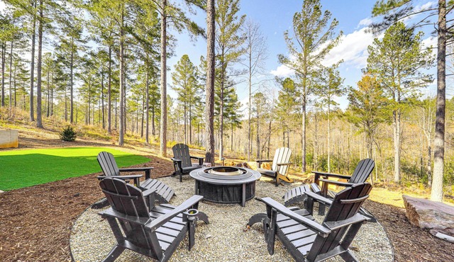 Gated Community w/Perks: North Carolina Hideaway