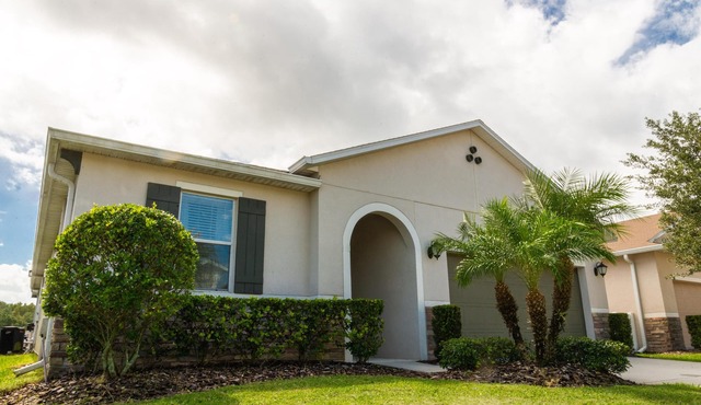 Gated Community, Private pool and game room near Disney!