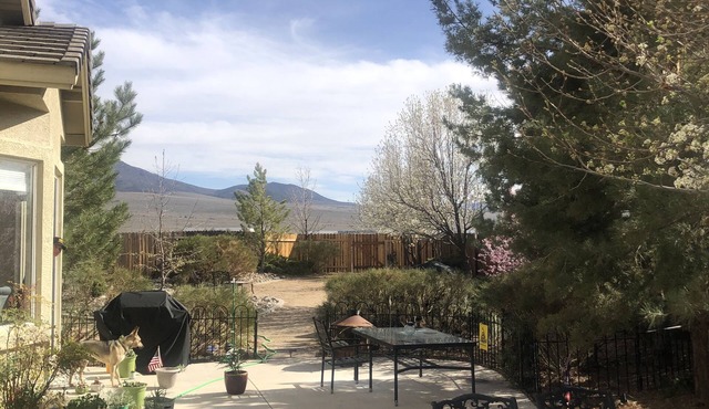 Gated Golf Course, Close to Tahoe! On the Dayton Airpark. Fly In Too!