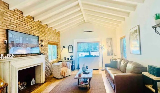 Gated Home near Brickell - Sleeps 10!