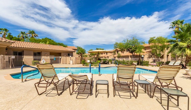 Gated Luxury Condo. 3 King beds! Alta Mesa Resort golf course view!