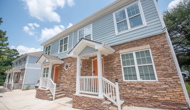 Gated Modern Home 15min away Atlanta with 7 beds C