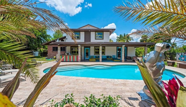 Gated Private Acre 5BR4BA Tropical Villa w/Theater