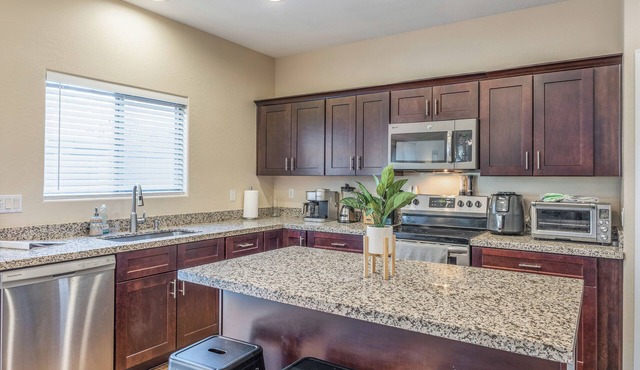 Gated Quiet and Cozy North Phoenix Quality Home