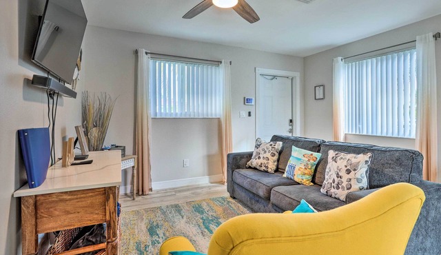 Gated Southern Miami Home: 22 Mi to Downtown!