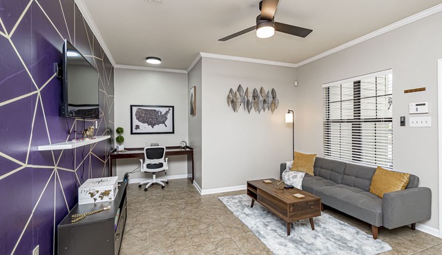 GATED ~STYLISH LUX CONDO 5 MIN FROM LSU~ LAKEFRONT