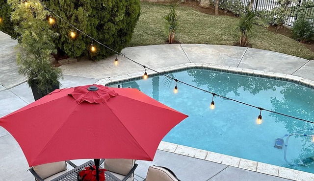 Gated Suite - King Bed, Cozy, Quiet, Kitchen, Pool