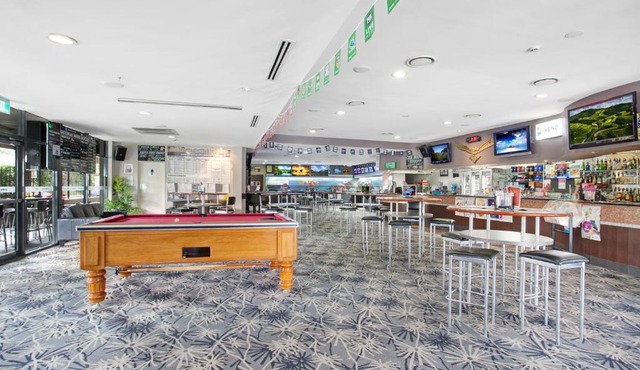 Gateshead Tavern & Motel