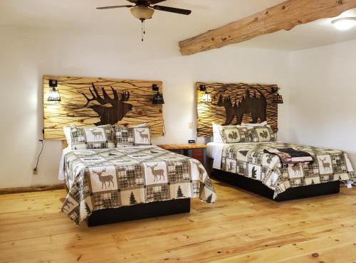 Gateway Inn and Suites LLC