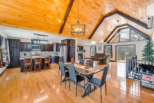 Gateway to Adventure! Brand-New Gloversville Home