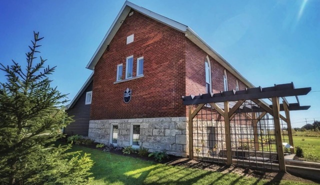 Gateway to Bruce Peninsula - 2-bedroom apartment