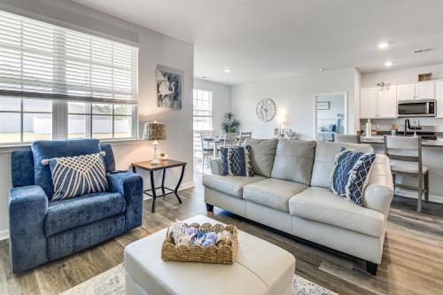 Gateway to Emerald Isle! Coastal Gem with Golf Cart