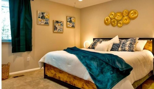 Gateway to Heaven is in Historic Roswell!