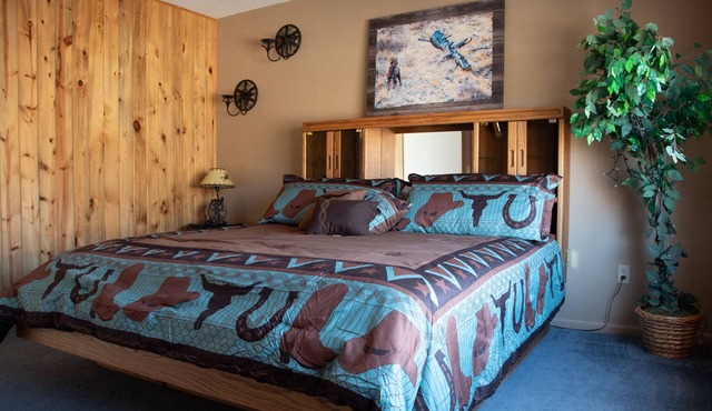 Gateway to Shoshone & Yellowstone