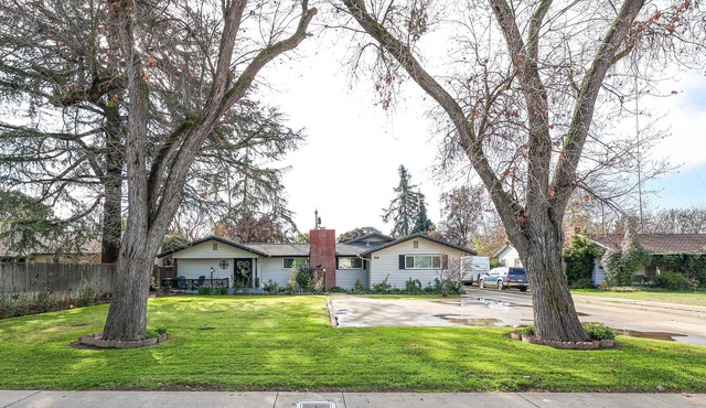 Gateway to Yosemite, Mins to UC Merced, Beautiful 3 Bedroom, 2 Bath home.