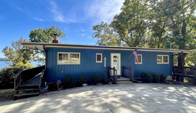 Gather at family-friendly Shelter Point on KY Lake