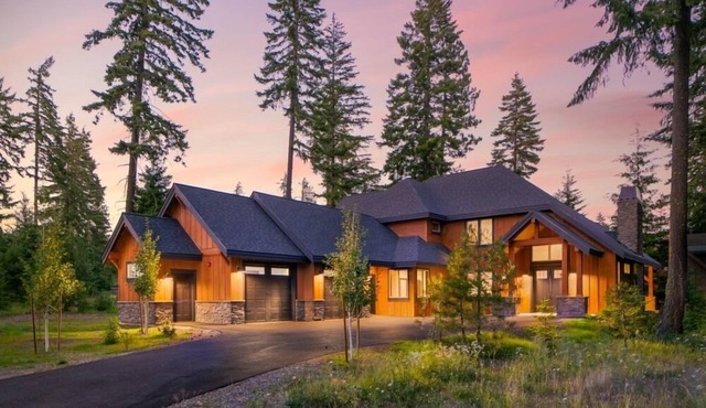 Gather Relax Explore! Crafted Winter Memories + 1PM Check In/Out