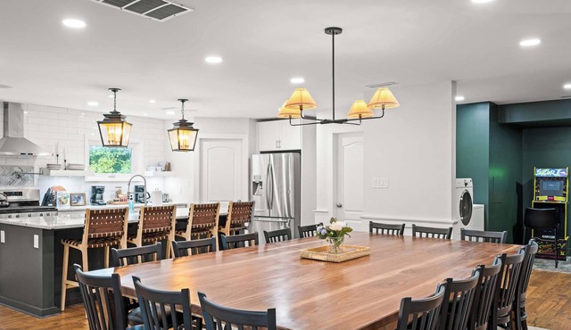 Gather Together - Charming Home for 20 Near Ark!