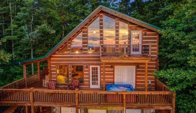 Gatlinburg 28 - Three Bedroom Villa, Sleeps 10