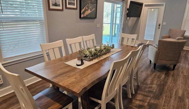 Gatornationals retreat with pool