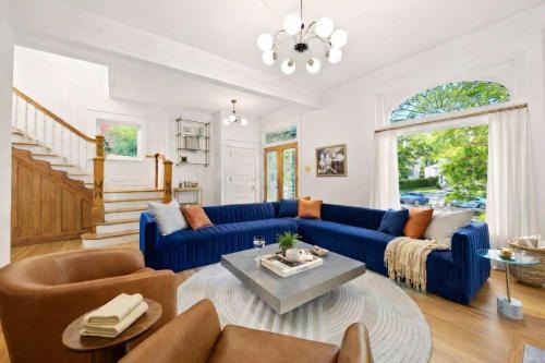 Gatsby Estate Luxe 7BR Retreat with Game Room